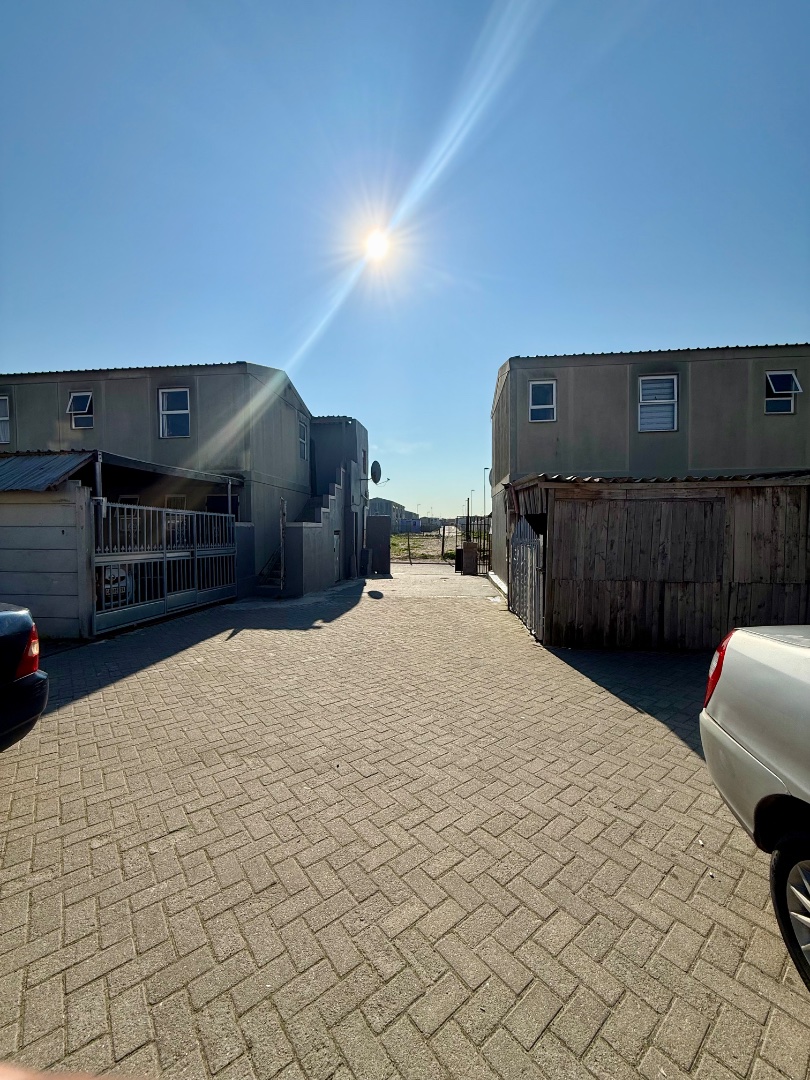 2 Bedroom Property for Sale in Delft Western Cape